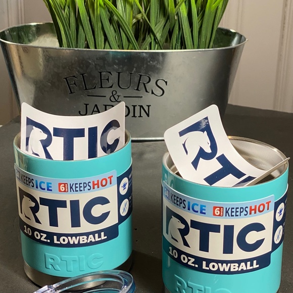 New! RTIC Set STAINLESS STEEL TUMBLERS WITH LIDS. 1st Gen! RTIC - Picture 4 of 11